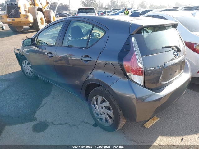 JTDKDTB31F1113934 Toyota Prius C Two