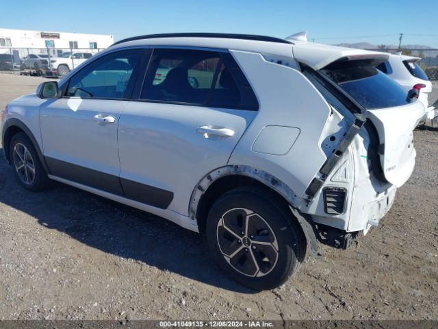 KNDCR3LE6P5075360 KIA NIRO EX