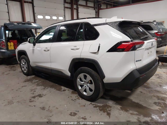 2T3G1RFV5MC237556 Toyota RAV4 LE