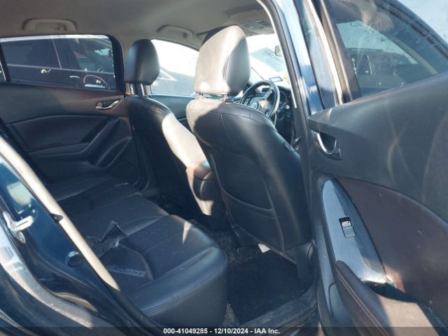 3MZBN1V39JM264302 Mazda Mazda3 Touring