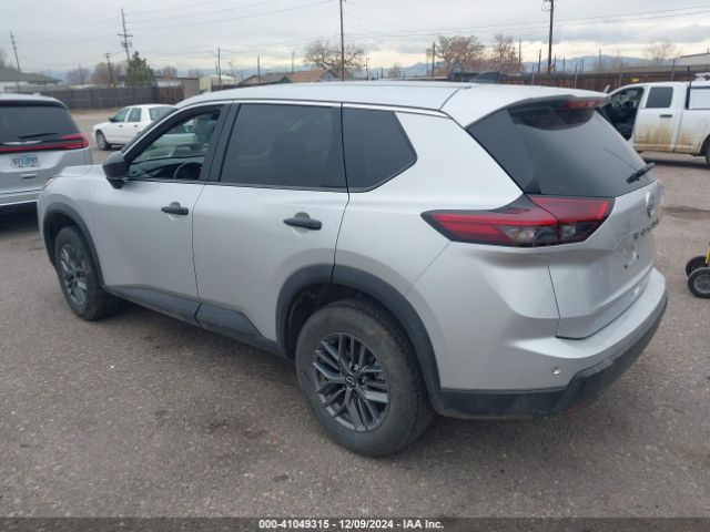 5N1BT3AAXRC673880 Nissan Rogue S Fwd