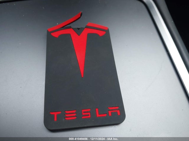 7SAYGDEE8NF376077 Tesla Model Y Long Range Dual Motor All-wheel Drive