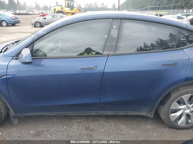 7SAYGDEE8NF376077 Tesla Model Y Long Range Dual Motor All-wheel Drive