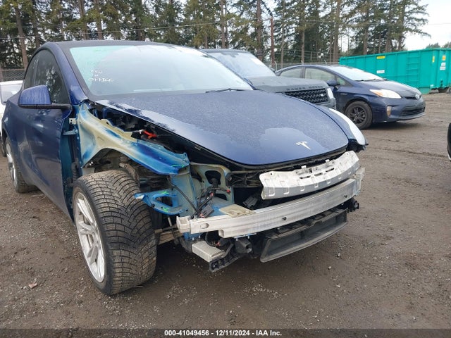 7SAYGDEE8NF376077 Tesla Model Y Long Range Dual Motor All-wheel Drive