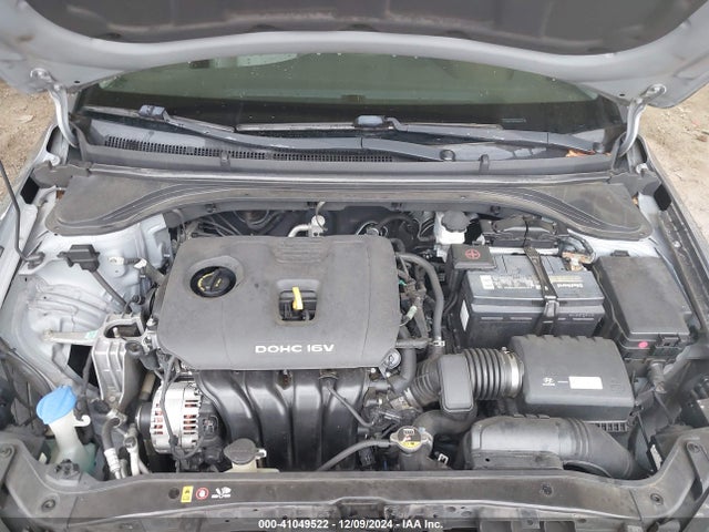 5NPD84LF8HH028614 Hyundai Elantra Limited