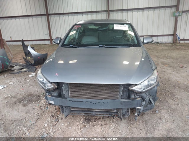 5NPD84LF8HH028614 Hyundai Elantra Limited