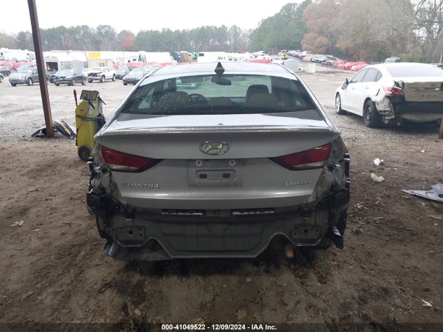 5NPD84LF8HH028614 Hyundai Elantra Limited