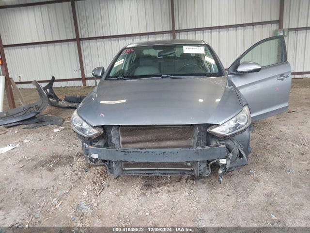 5NPD84LF8HH028614 Hyundai Elantra Limited