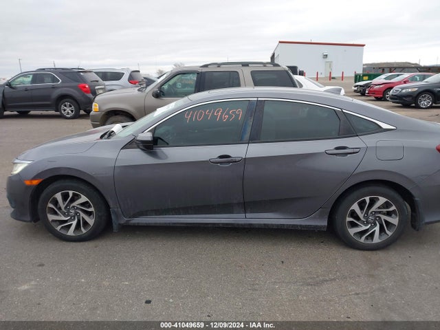 Продажа на аукционе авто 2017 Honda Civic Ex, vin: 19XFC2F78HE014202, номер лота: 41049659