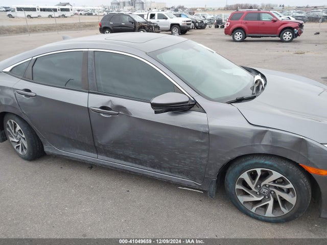 Продажа на аукционе авто 2017 Honda Civic Ex, vin: 19XFC2F78HE014202, номер лота: 41049659