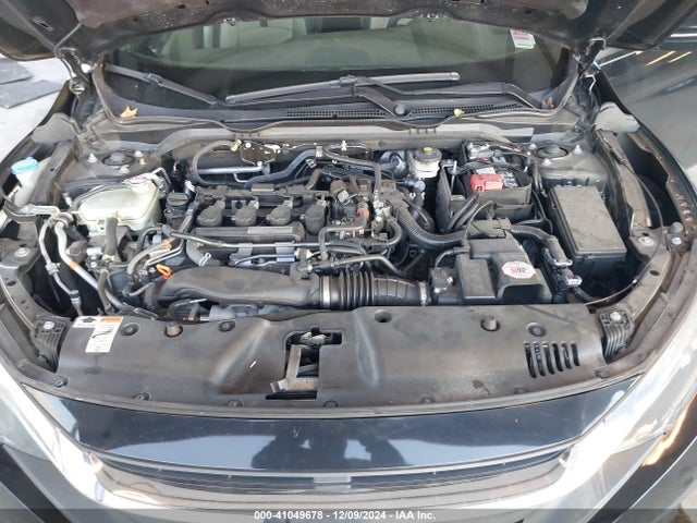 Honda Civic Touring 2018 2HGFC3B90JH351312 Image 10