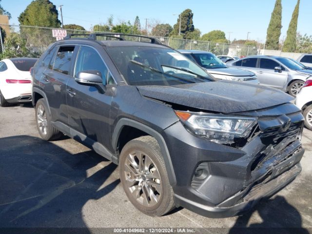 2T3C1RFV8MC137725 Toyota Rav4 Xle Premium
