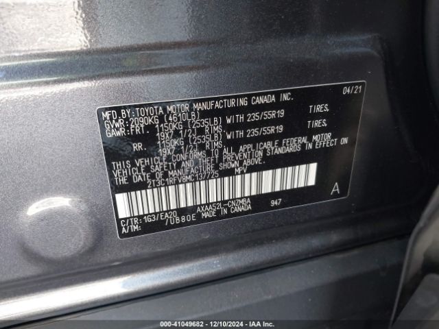 2T3C1RFV8MC137725 Toyota Rav4 Xle Premium