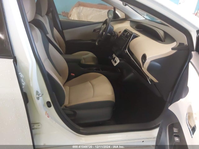 Toyota Prius Two Eco 2016 JTDKARFUXG3003923 Image 5