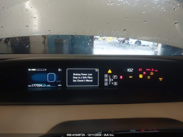 Toyota Prius Two Eco 2016 JTDKARFUXG3003923 Image 7