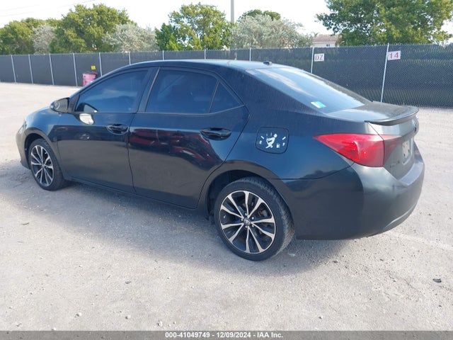 Toyota COROLLA SE 2017 5YFBURHE5HP648694 Image 3