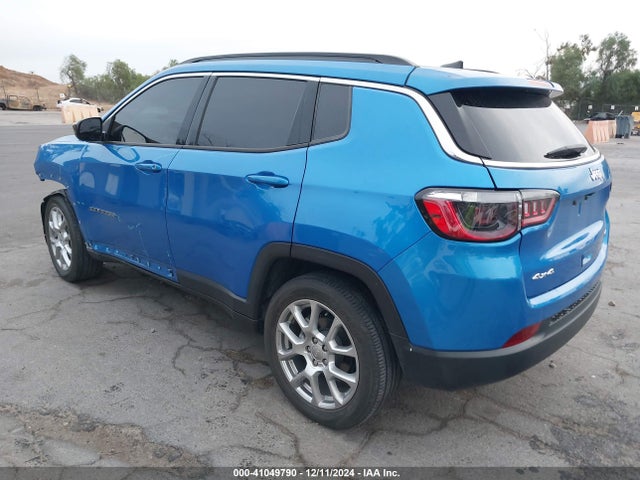 Jeep Compass Latitude Lux 4x4 2022 3C4NJDFB1NT203900 Image 3