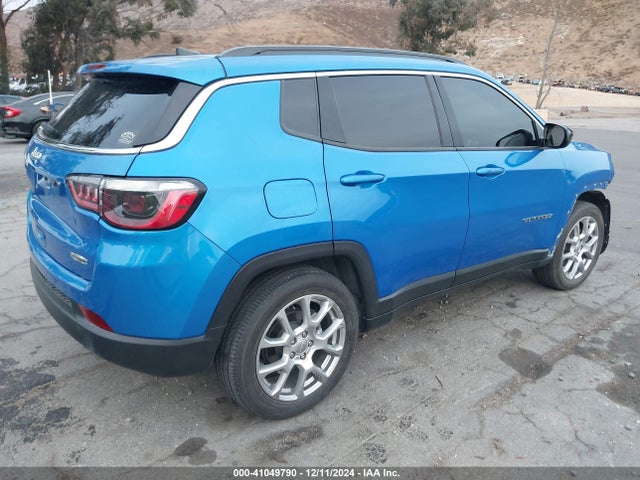 Jeep Compass Latitude Lux 4x4 2022 3C4NJDFB1NT203900 Image 4