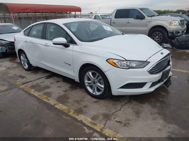 3FA6P0LUXJR146983 Ford Fusion Hybrid Se