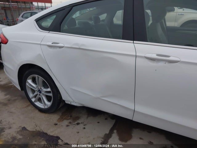 3FA6P0LUXJR146983 Ford Fusion Hybrid Se