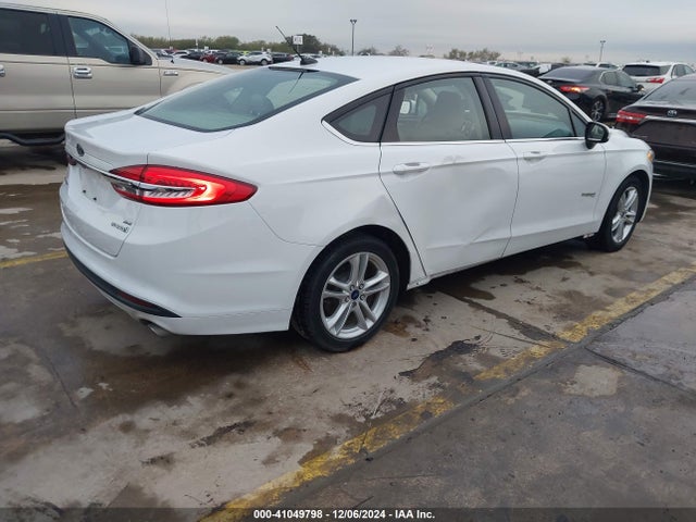 3FA6P0LUXJR146983 Ford Fusion Hybrid Se