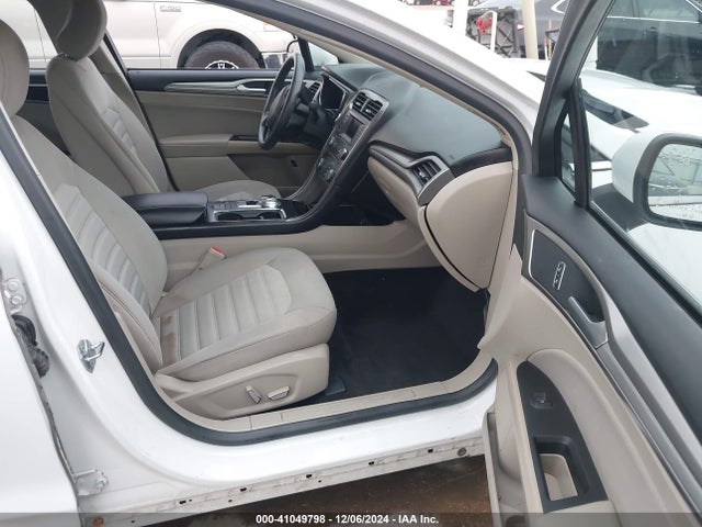 3FA6P0LUXJR146983 Ford Fusion Hybrid Se