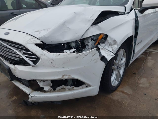 3FA6P0LUXJR146983 Ford Fusion Hybrid Se