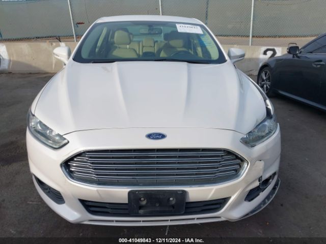3FA6P0HD8FR195549 Ford FUSION SE