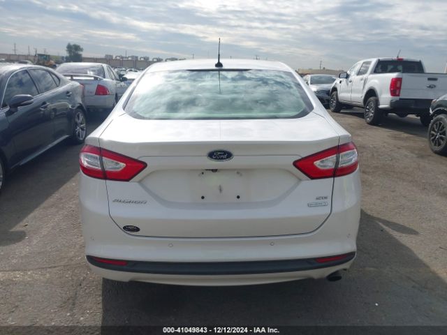 3FA6P0HD8FR195549 Ford FUSION SE
