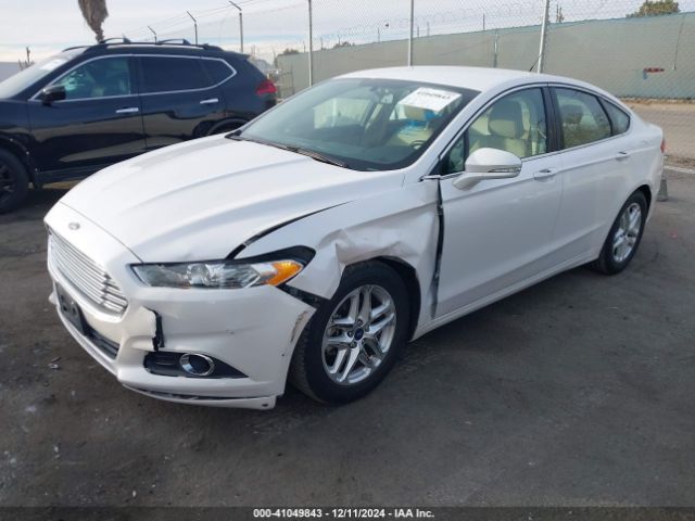 3FA6P0HD8FR195549 Ford FUSION SE