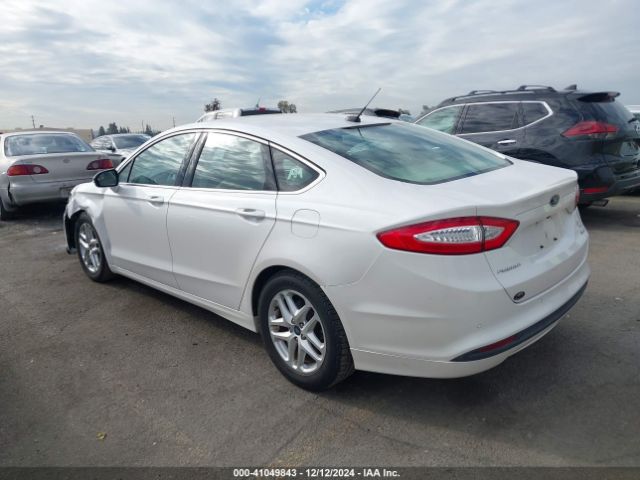 3FA6P0HD8FR195549 Ford FUSION SE