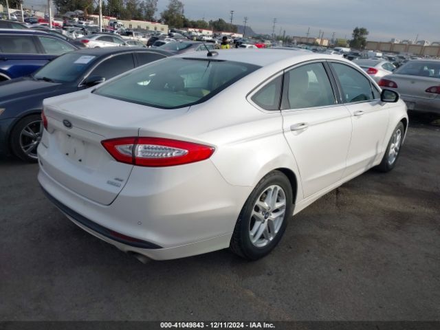 3FA6P0HD8FR195549 Ford FUSION SE