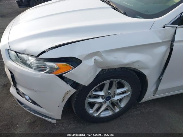 3FA6P0HD8FR195549 Ford FUSION SE