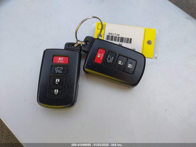 2T3YFREV5JW472864 Toyota Rav4 Limited/platinum