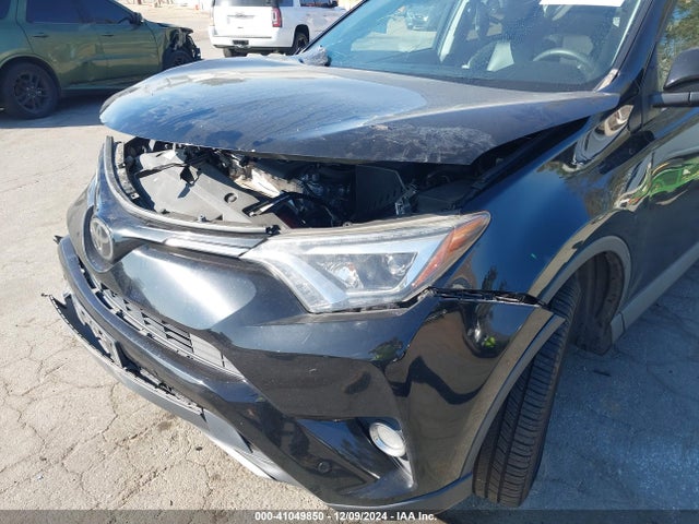 2T3YFREV5JW472864 Toyota Rav4 Limited/platinum