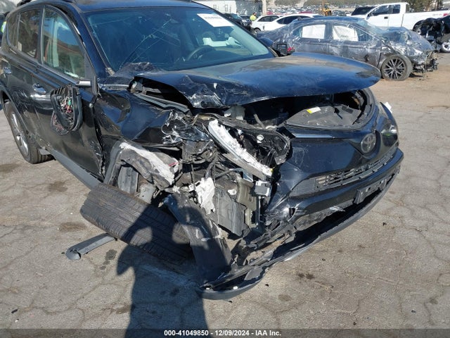 2T3YFREV5JW472864 Toyota Rav4 Limited/platinum