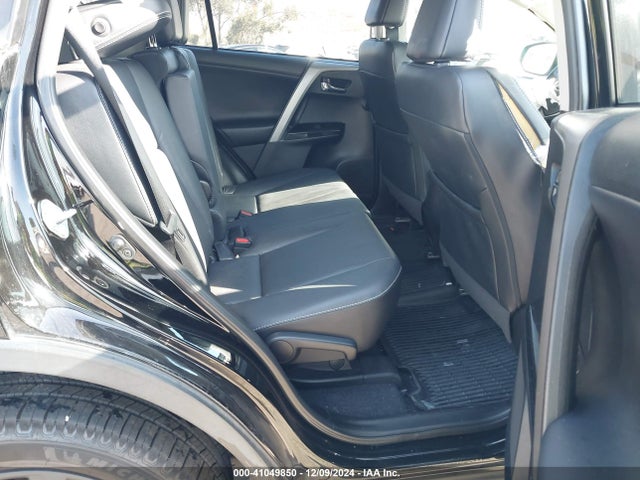 2T3YFREV5JW472864 Toyota Rav4 Limited/platinum