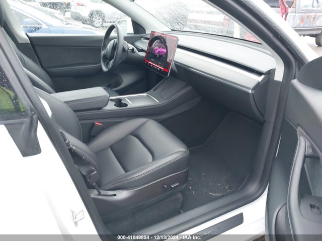 2022 TESLA MODEL Y 7SAYGDEE5NF361410 Photo 4