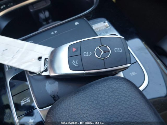 WDD3G4EB6KW033424 Mercedes-Benz A 220