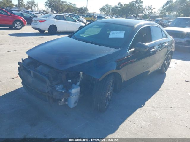WDD3G4EB6KW033424 Mercedes-Benz A 220