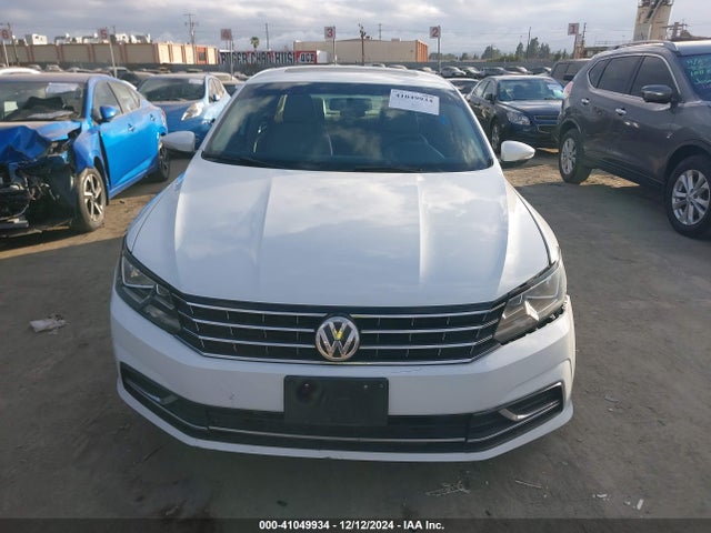 1VWBT7A31GC021334 Volkswagen Passat 1.8t Se
