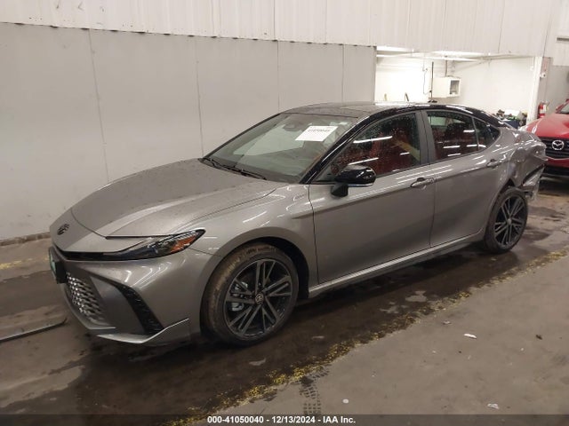 Toyota CAMRY XSE 2025 4T1DBADK0SU512667 Image 2