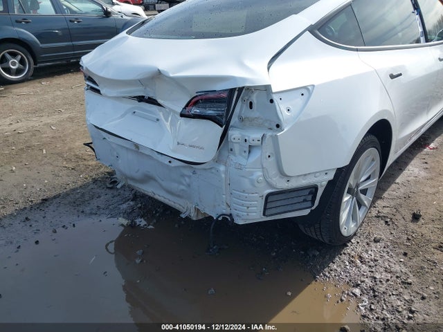 2021 TESLA MODEL 3 5YJ3E1EBXMF999202 Photo 5