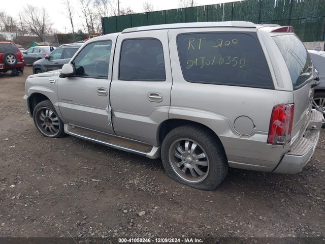2004 CADILLAC ESCALADE 1GYEK63N04R259545 Photo 2