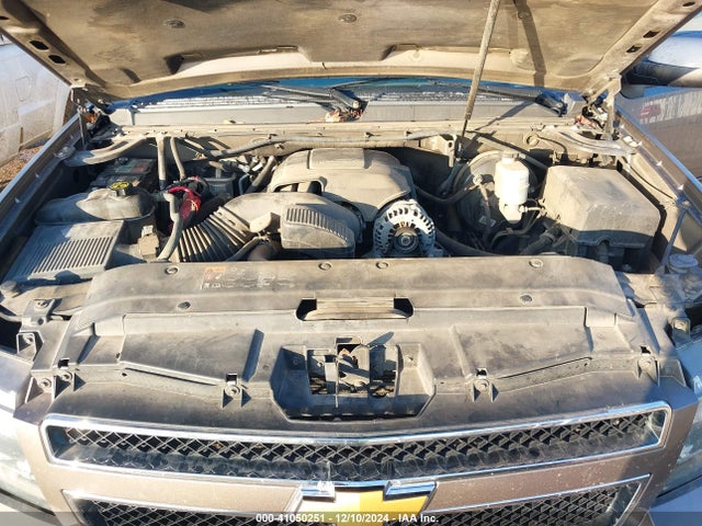 1GNSCBE02ER215152 Chevrolet Tahoe Lt