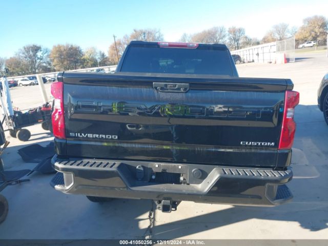 1GCPDBEK8NZ595689 Chevrolet Silverado 1500 4wd  Short Bed Custom