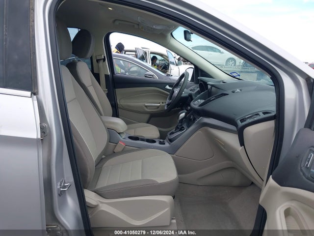 1FMCU0GX3EUB62060 Ford ESCAPE SE