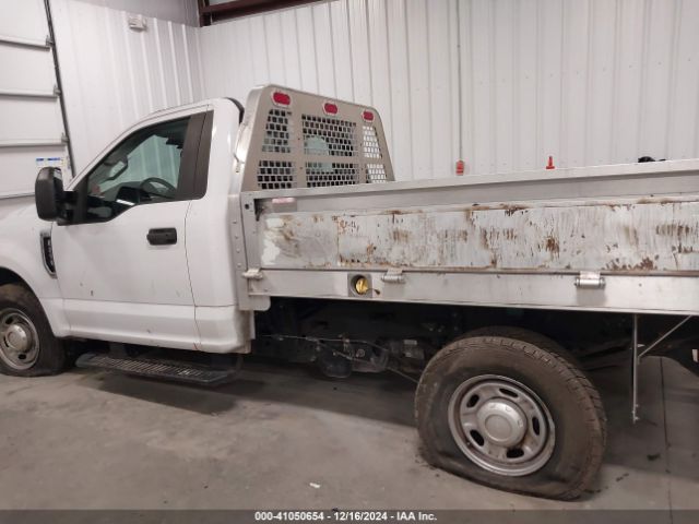 1FDBF2A61KED43083 Ford F-250 Xl