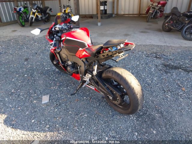 2017 HONDA CBR1000 JH2SC7701HK000093 Photo 2