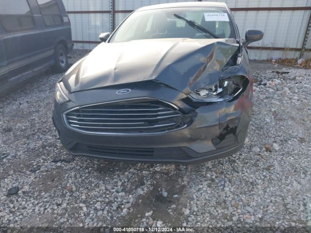 3FA6P0HD8KR213591 Ford FUSION SE